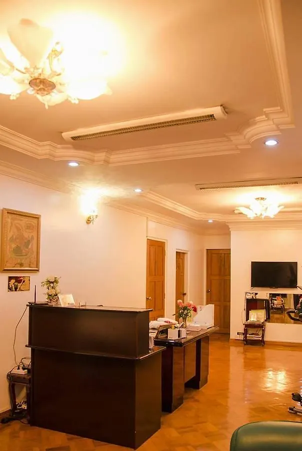 Adler Lady Hostel - Ladies Only Yangon